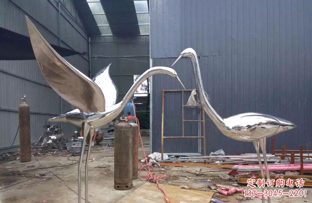 宁夏不锈钢仙鹤雕塑传承中国文化