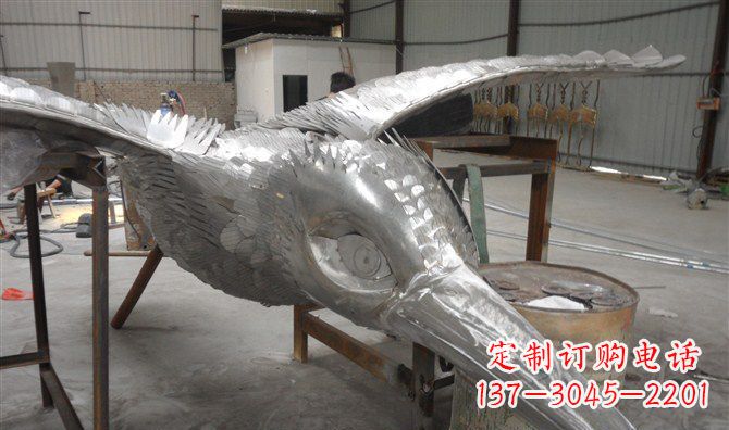 宁夏不锈钢雄鹰展翅——自由之翼的象征