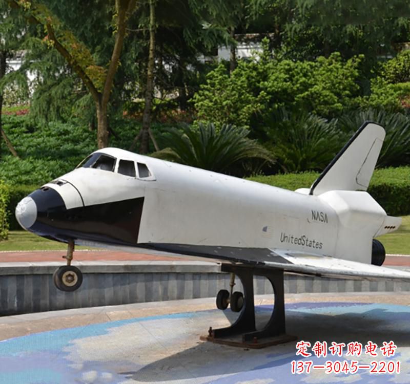 宁夏不锈钢飞机雕塑给空中增添梦幻氛围