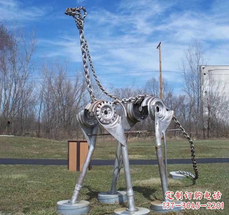 宁夏不锈钢恐龙雕塑集艺术与自然于一体