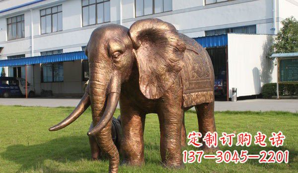 宁夏大象雕塑——草地上的巨人
