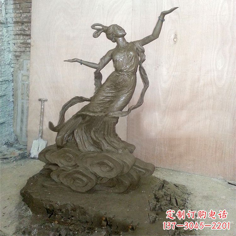 宁夏嫦娥雕塑泥稿
