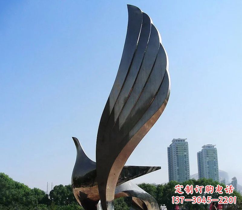 宁夏不锈钢翅膀雕塑象征着自由的美