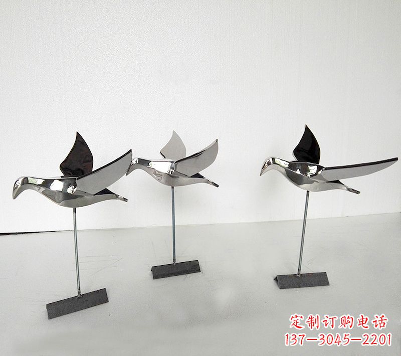 宁夏抽象的展翅鸽子不锈钢插件公园草坪草丛动物雕塑