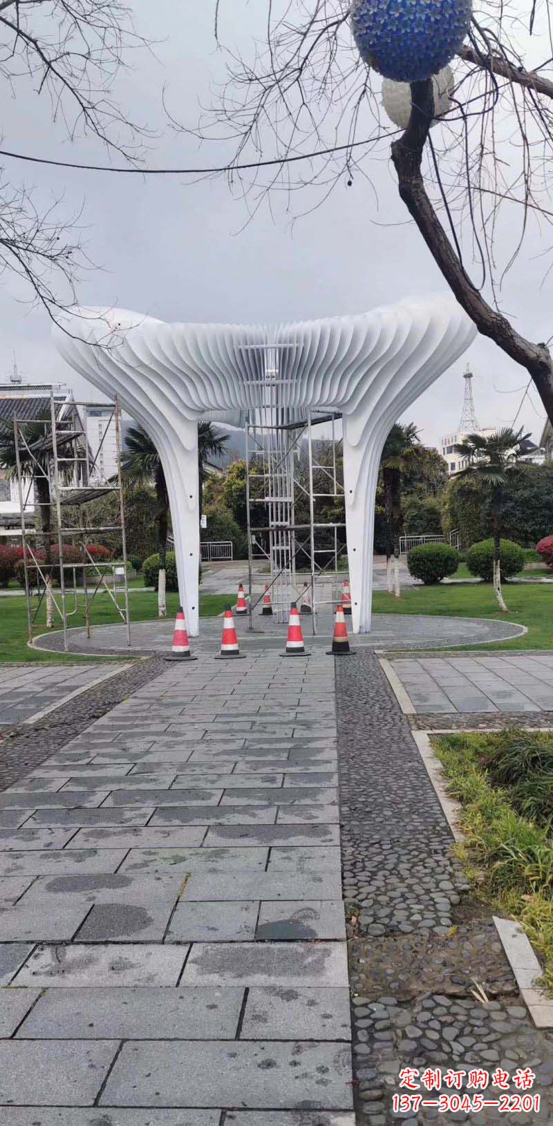 宁夏拱门雕塑融入现代设计的古典美感