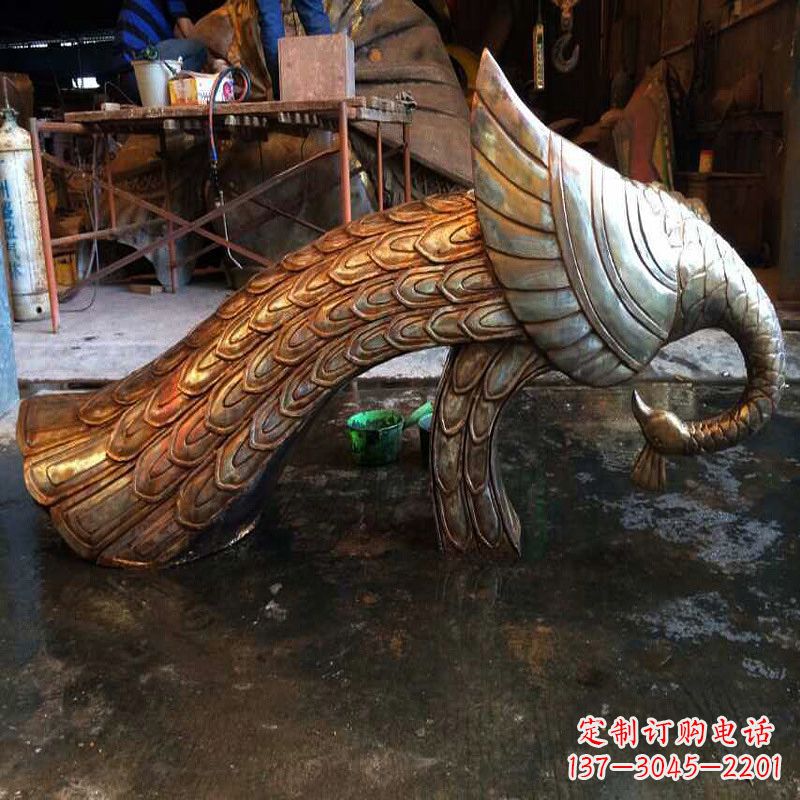 宁夏铸造精美孔雀雕塑