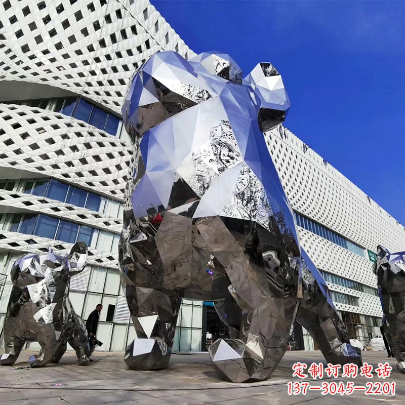 宁夏优雅可爱的面部狗雕塑