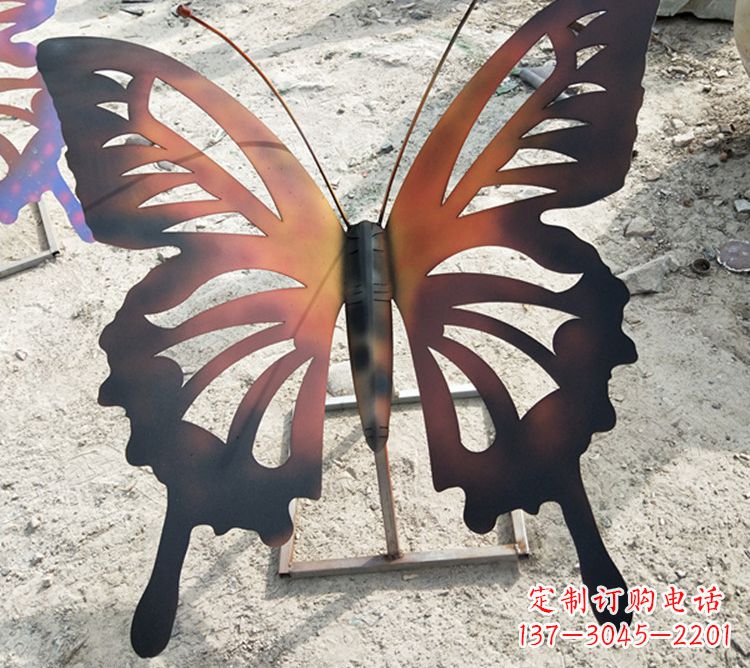 宁夏大型不锈钢铁艺蝴蝶雕塑,户外公园园林彩色昆虫摆件