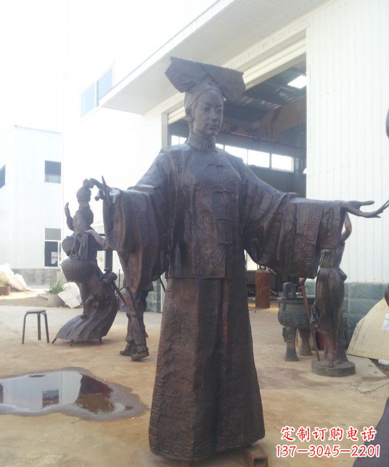 宁夏清朝女子古代人物铜雕塑