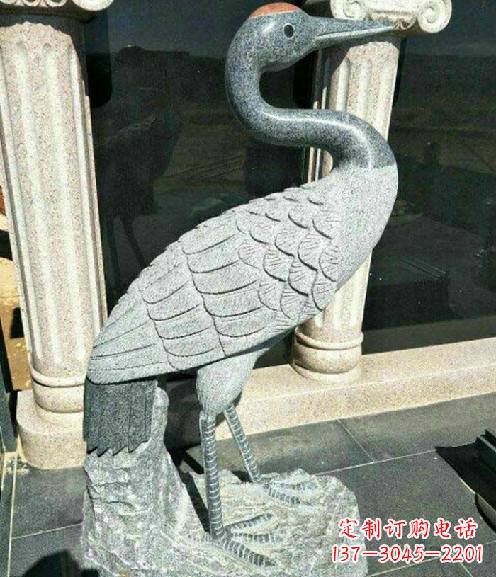 宁夏传统工艺精雕丹顶鹤雕塑