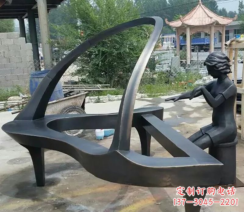 宁夏钢琴抽象铜雕