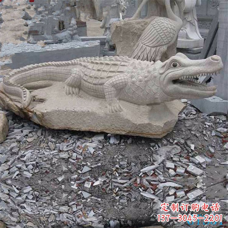 宁夏鳄鱼黄沙岩动物石雕