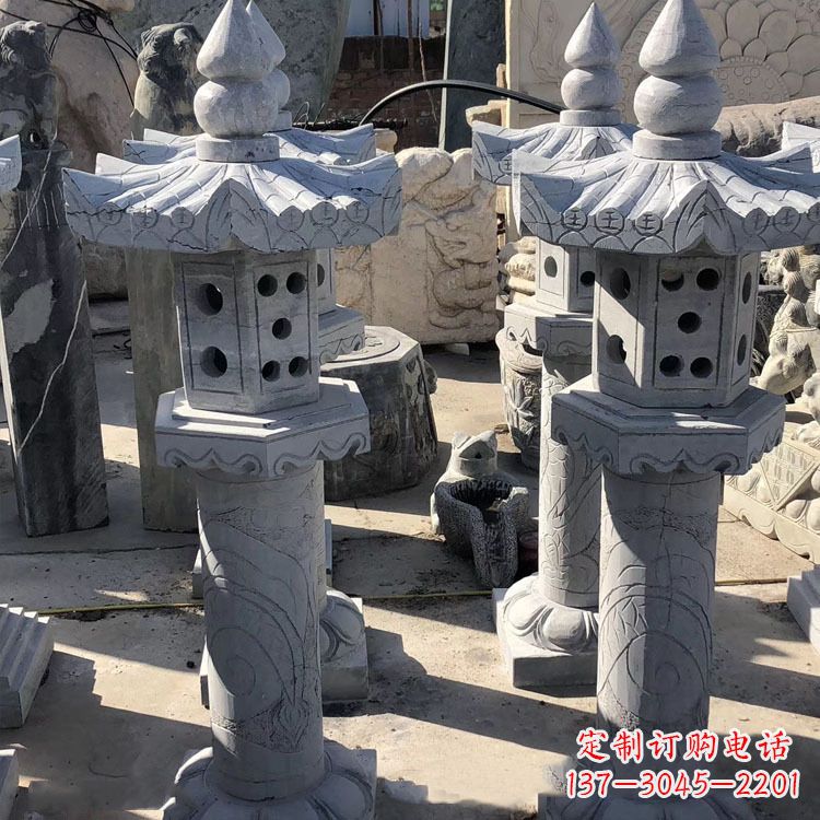宁夏中式仿古青石灯笼雕塑