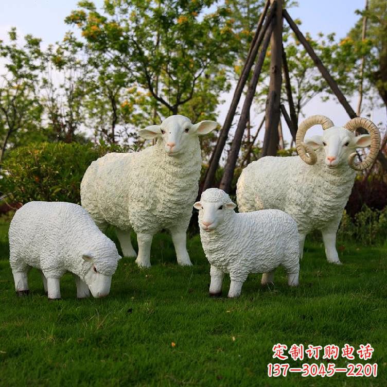 宁夏仿真羊玻璃钢雕塑-草原草坪绿化带仿真动物摆件