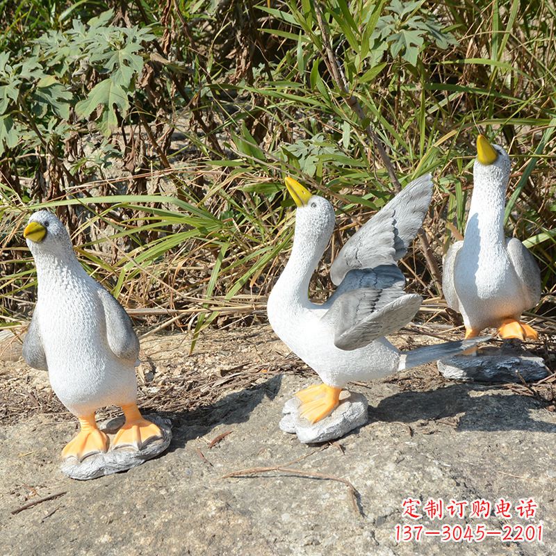 宁夏象征和平的和平鸽雕塑