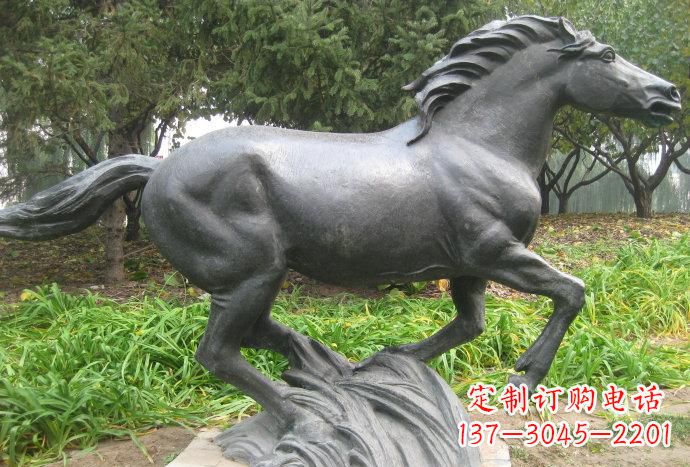 宁夏奔马铜雕—精美雕塑处处闪耀灿烂光彩