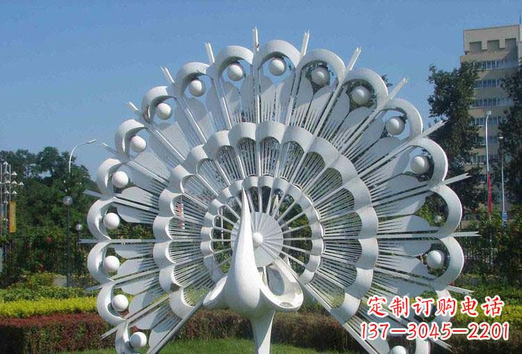 宁夏动感十足的不锈钢孔雀雕塑