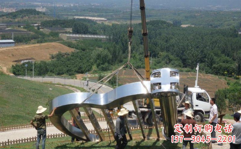 宁夏公园竖琴雕塑——缔造完美的艺术景观