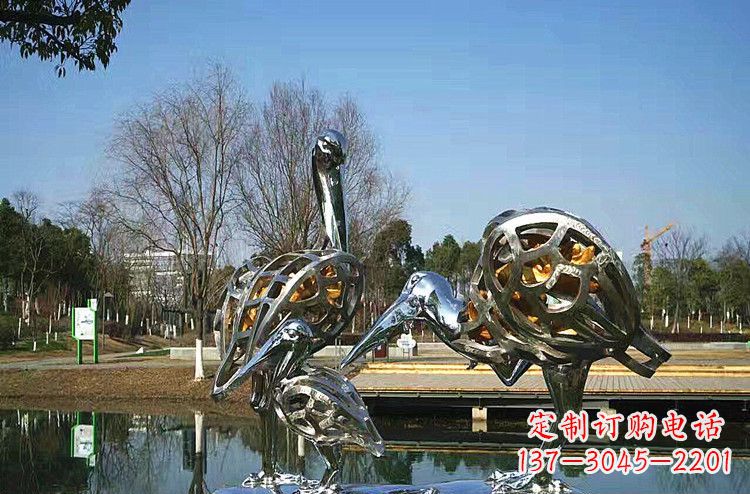 宁夏手工制作的可爱丹顶鹤雕塑