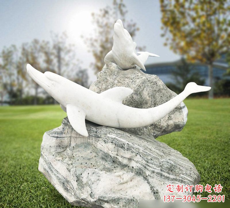 宁夏公园草白玉海豚石雕