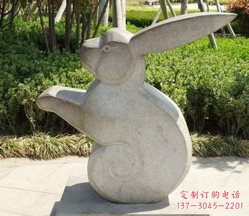 宁夏公园兔子雕塑,营造可爱的氛围