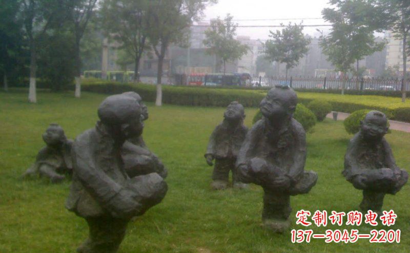 宁夏中领雕塑为您打造精美的儿童斗鸡雕塑