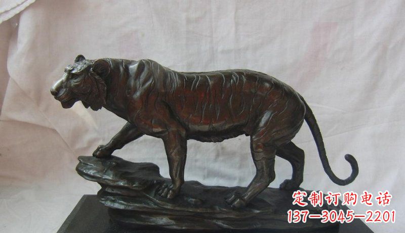 宁夏公园老虎动物铜雕 (5)