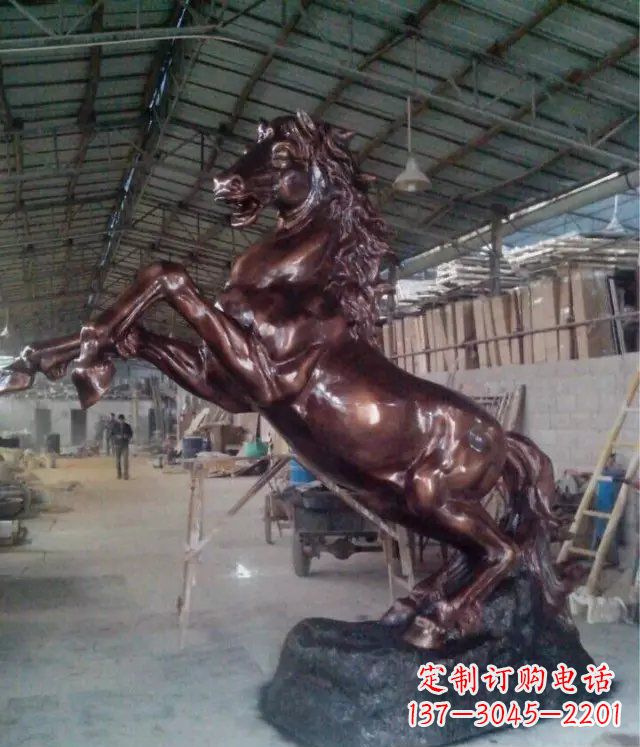 宁夏中领雕塑出品:铜雕正面奔马