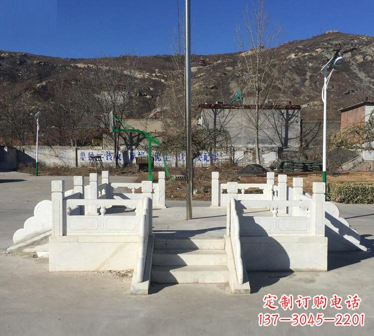 宁夏汉白玉雕刻的精致升旗台