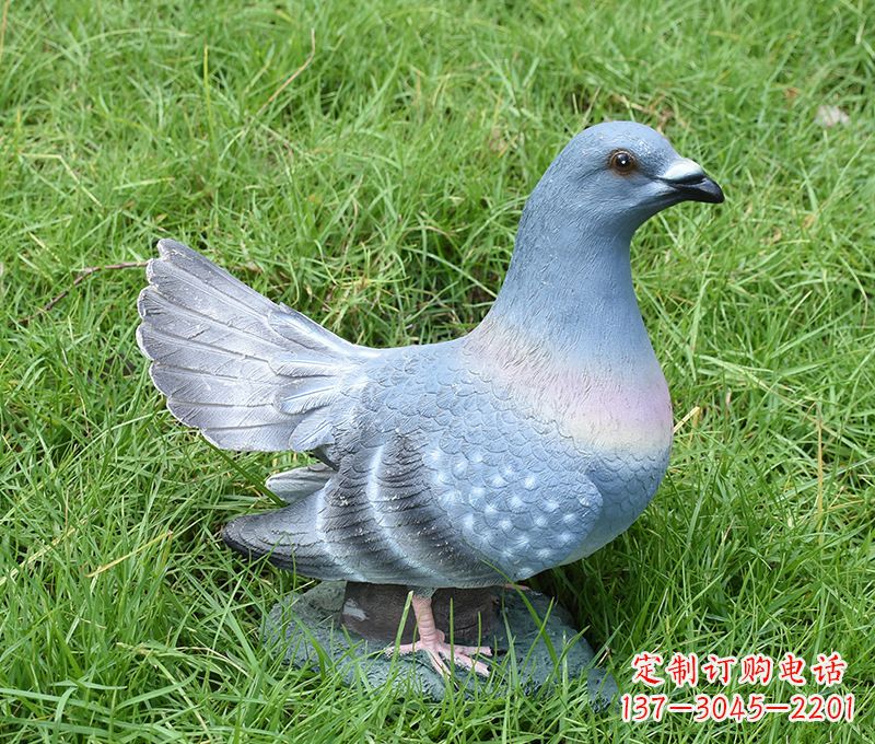 宁夏传递和平信息的和平鸽雕塑