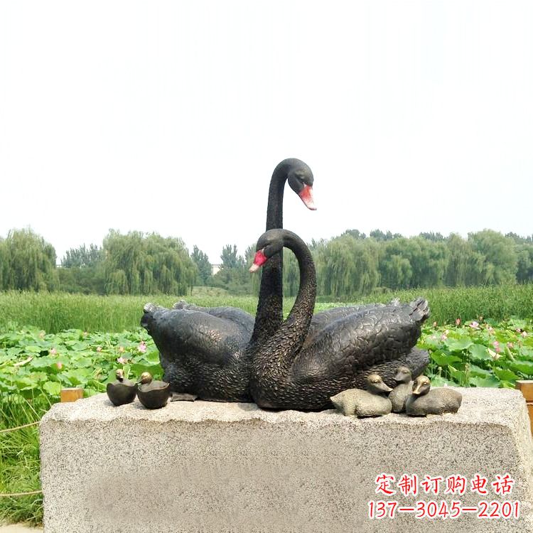 宁夏雕刻精致的天鹅铜雕摆件