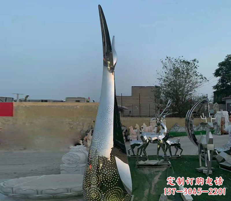 宁夏高雅优雅,中领雕塑定制不锈钢抽象天鹅雕塑