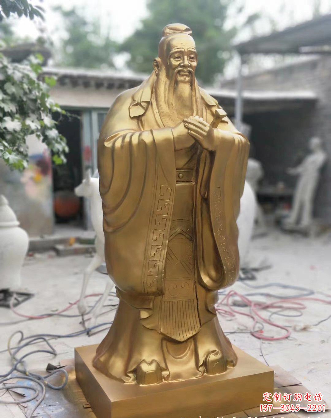 宁夏高雅典雅的孔子铜雕像