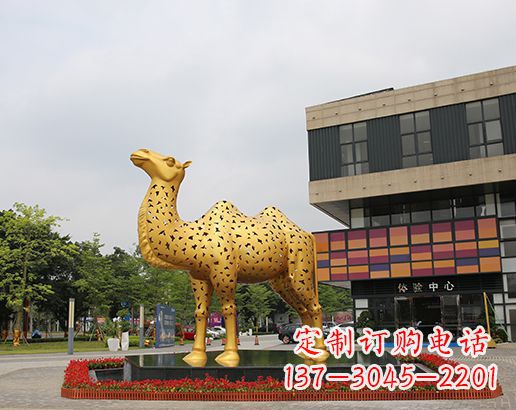 宁夏闪亮可爱的不锈钢骆驼雕塑
