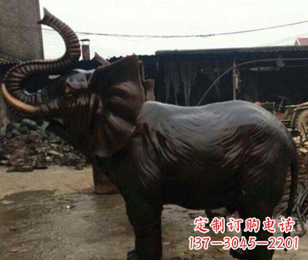 宁夏门口大象铜雕