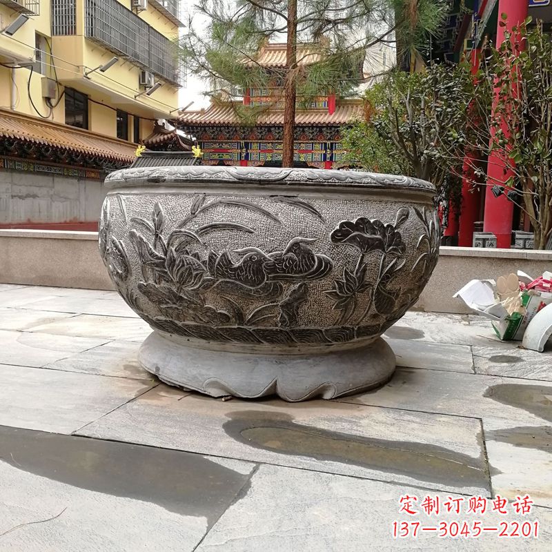 宁夏青石仿古风格鱼缸雕塑