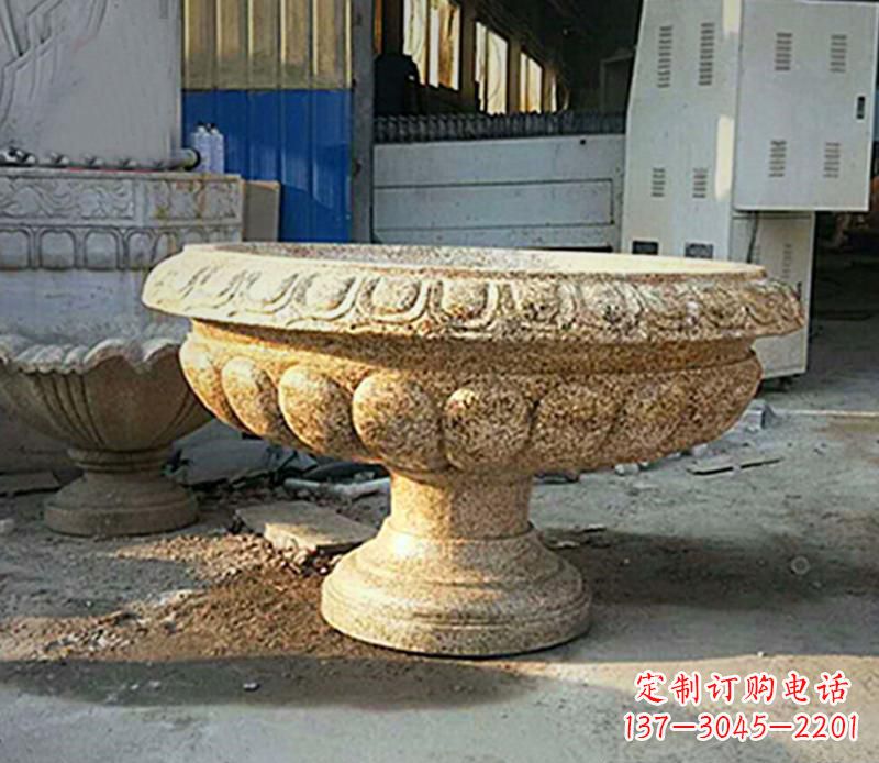 宁夏领雕塑的石雕花盆雕塑是由一流的雕塑艺术家…