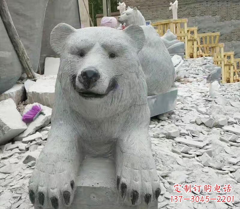 宁夏高端石雕狗熊雕塑,精致细节,完美还原动物真实感