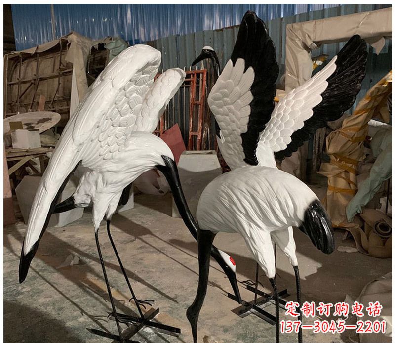 宁夏石雕展翅丹顶鹤动物雕塑