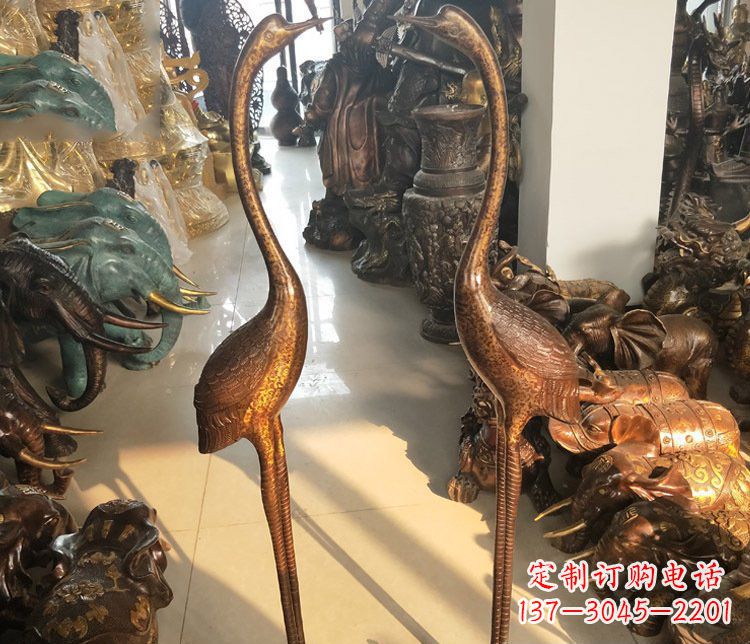 宁夏铜雕仙鹤踩龟雕塑摆件