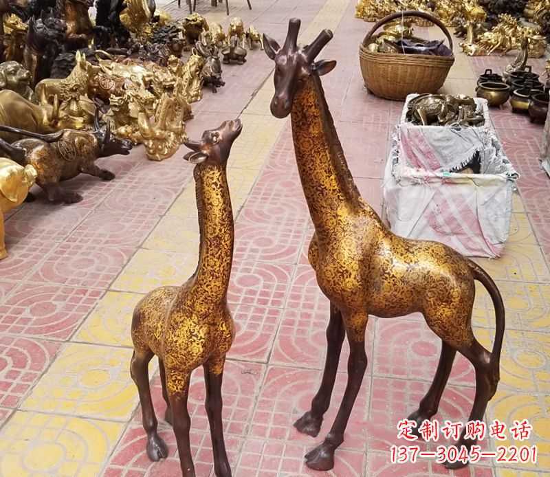 宁夏铜雕长颈鹿