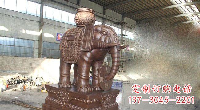 宁夏驮宝大象铜雕