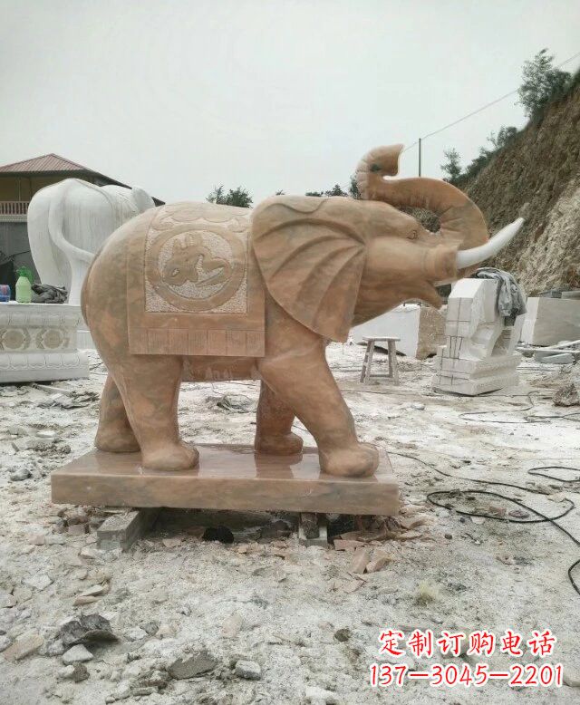 宁夏晚霞红吉祥如意大象雕塑