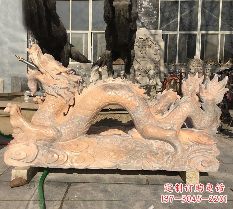 宁夏晚霞红石雕喷水龙