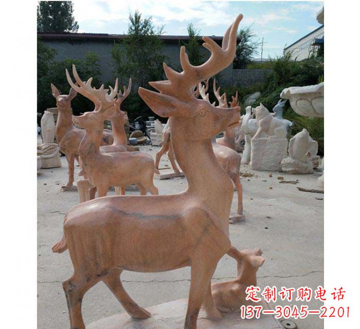 宁夏晚霞红驯鹿动物公园石雕