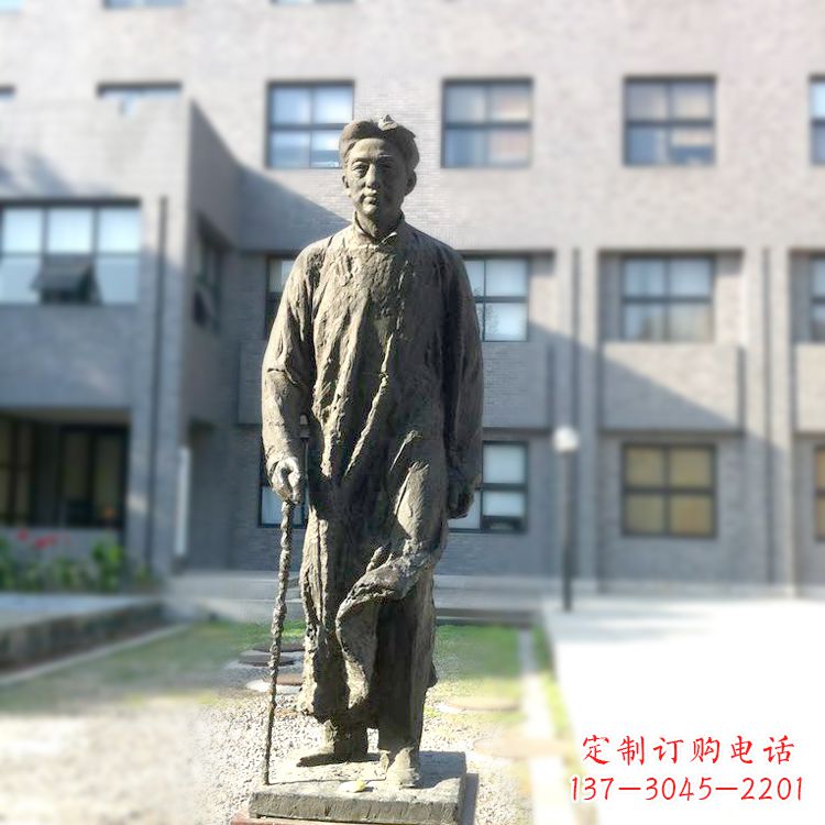 宁夏校园名人徐悲鸿雕塑